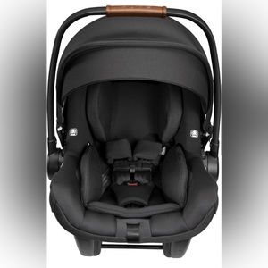 Nuna Pipa Lite RX Infant Car Seat and RELX base